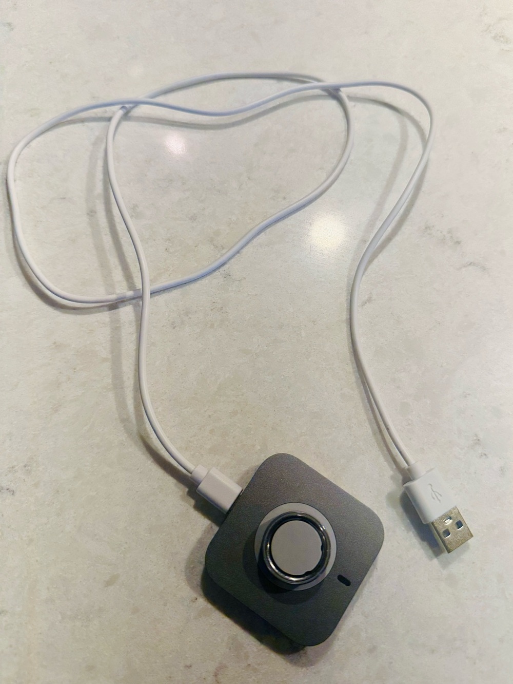 Oura Ring Charger Dock with White USB Cable - Gray Hub